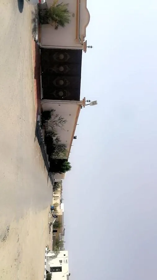 Отель استراحة الرونق Al Rownaq Chalet Джедда